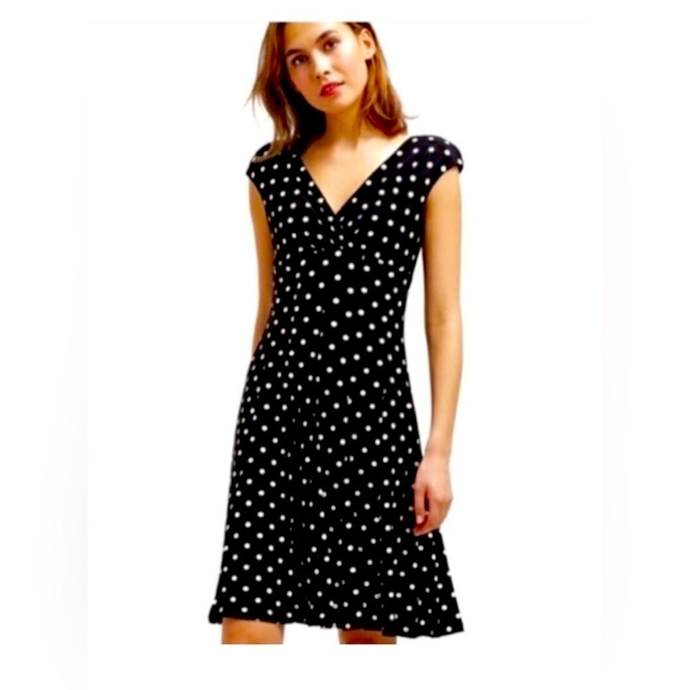 Black polkadot dress by Ralph Lauren in great condition!​​​​​​​